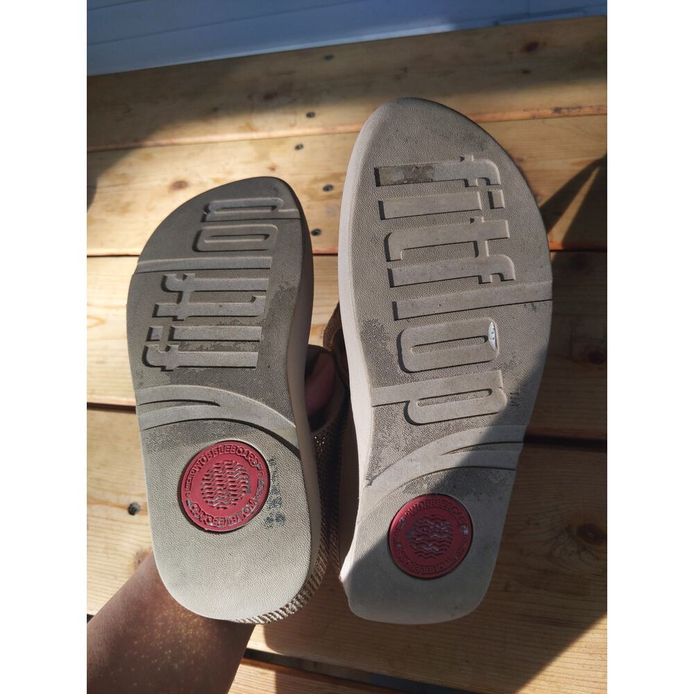 FitFlop Rhinestone Embellished Thong Sandal Taupe Beige Comfort Platform 7 - Picture 9 of 9